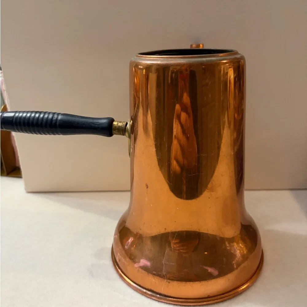 Vintage Copper pot without cap with Black Handle - Picture 2 of 8